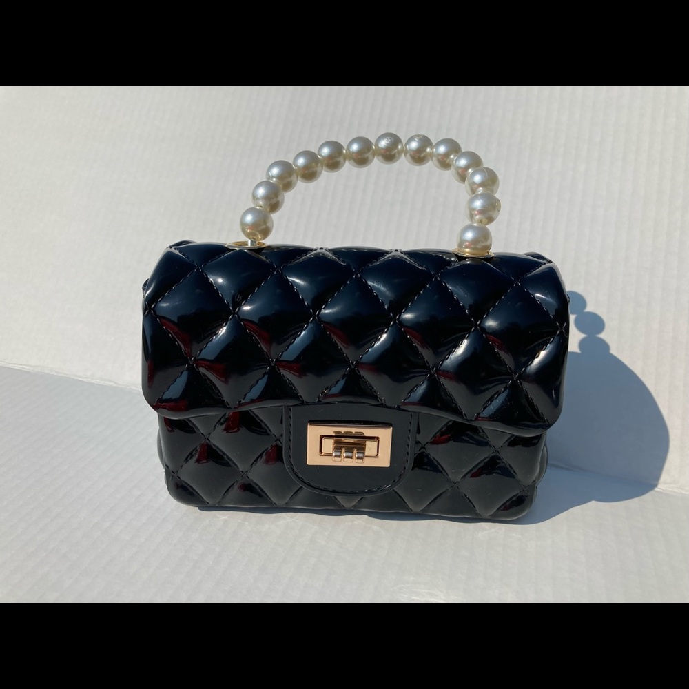 The Noir Purse